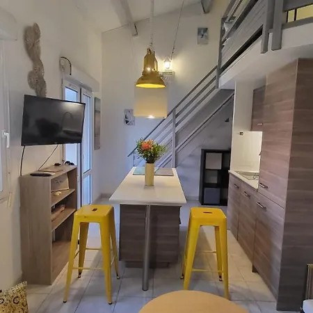 Comfortable Duplex Rive Droite Appartement